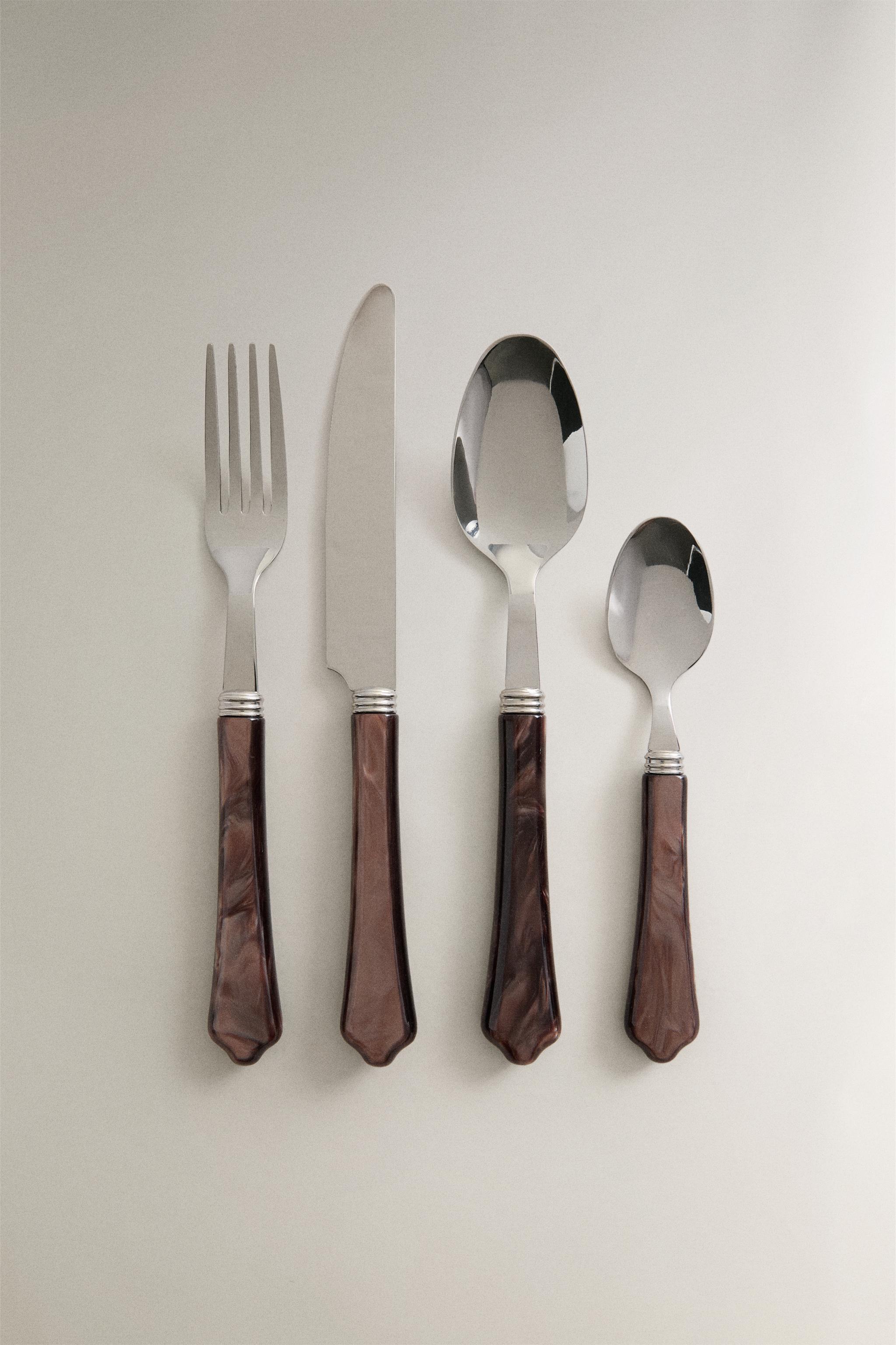 4-PIECE CUTLERY SET WITH PEARLESCENT EFFECT HANDLE