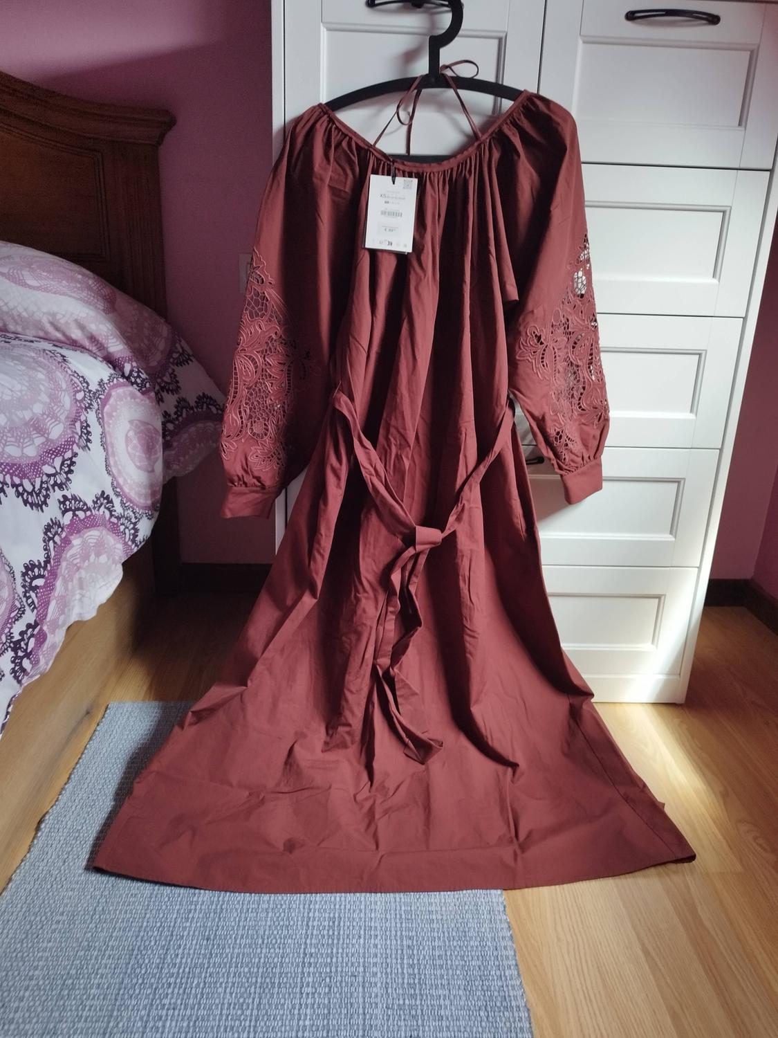 LIMITED EDITION EMBROIDERED POPLIN DRESS - Image 2