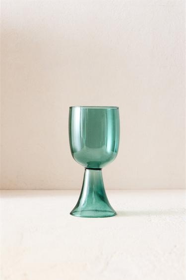 {navn} - {farge} for Zara