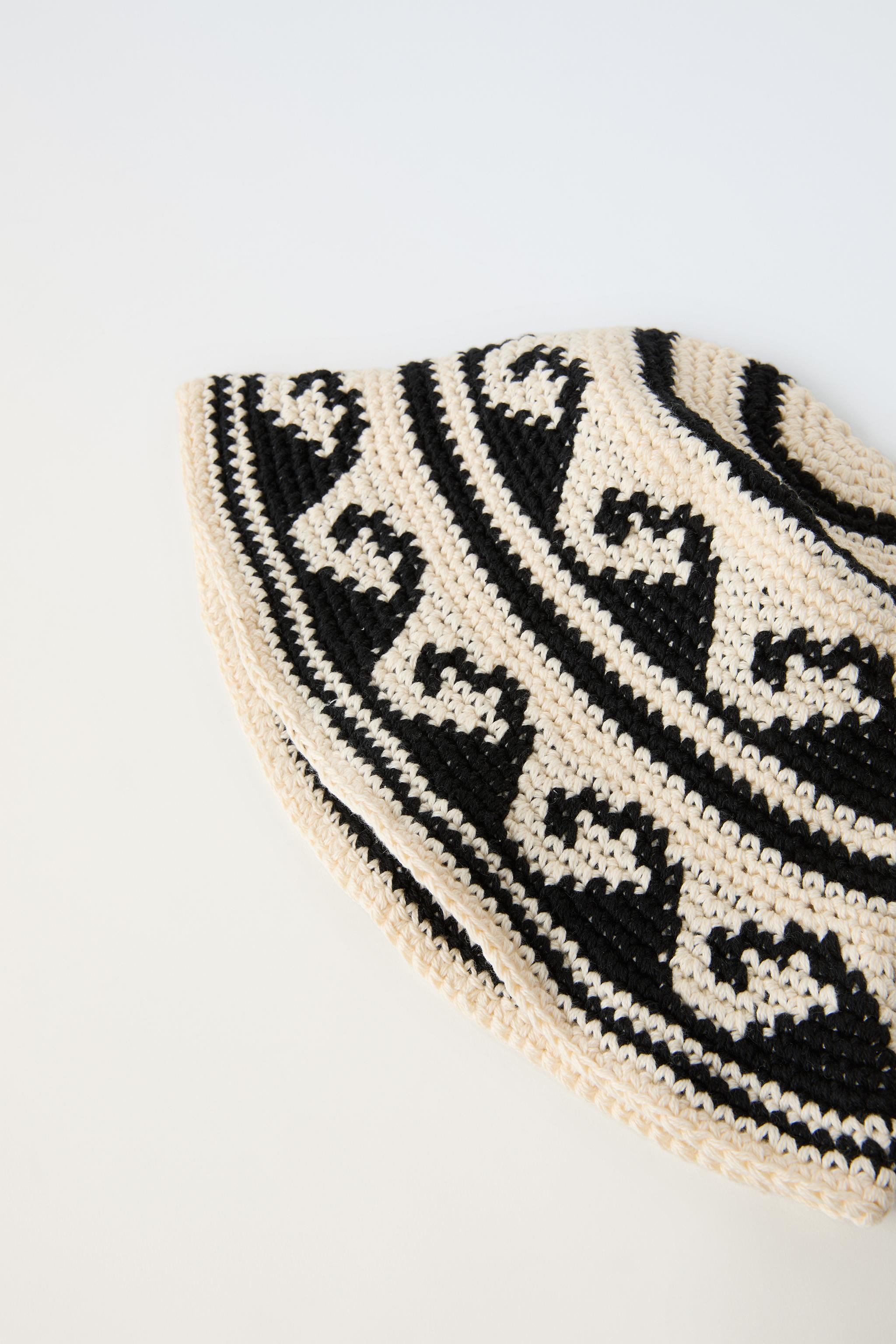 SURF CROCHET KNIT HAT - Black / White | ZARA United States