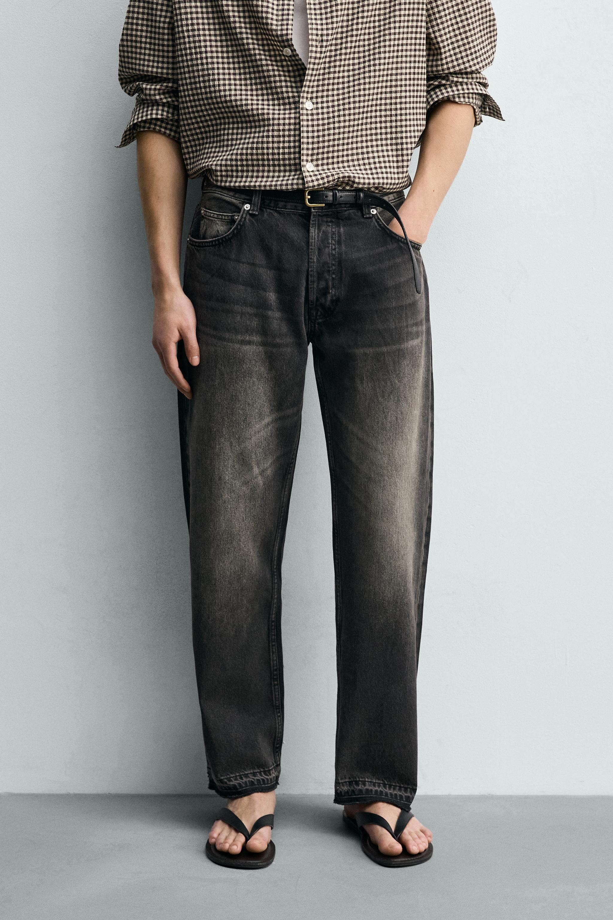 STRAIGHT FIT JEANS