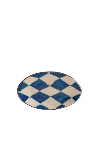 BLUE DIAMOND CERAMIC BATHROOM SOAP DISH - أزرق / أبيض الخاص بـ Zara