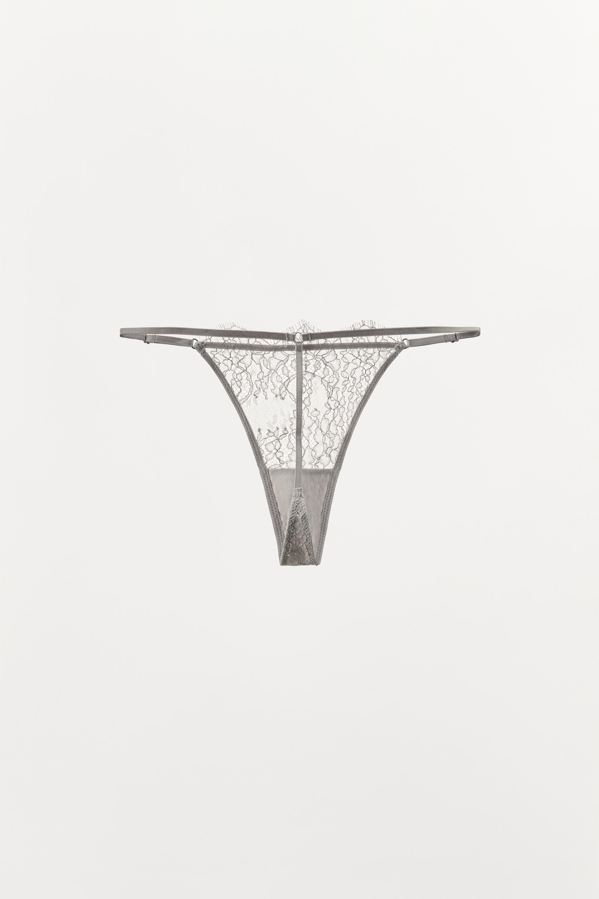 TANGA EN DENTELLE