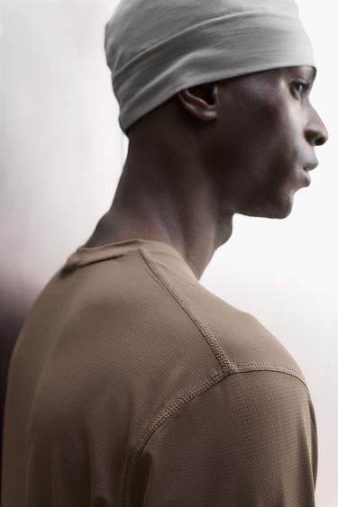 BASIC LONG SLEEVE TECHNICAL T-SHIRT - Brown by Zara - Image 4