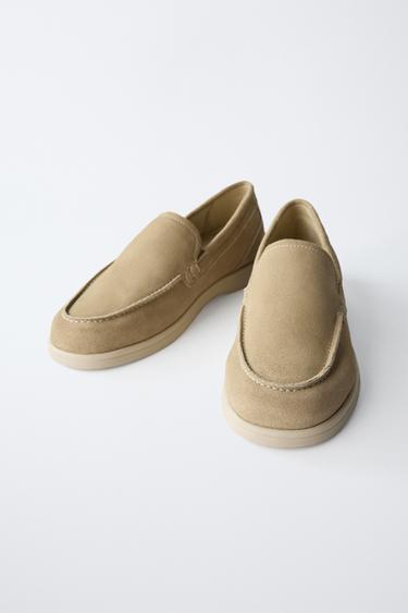 CHAUSSURES BATEAU EN CROÛTE DE CUIR - Marron sable de Zara - Image 2