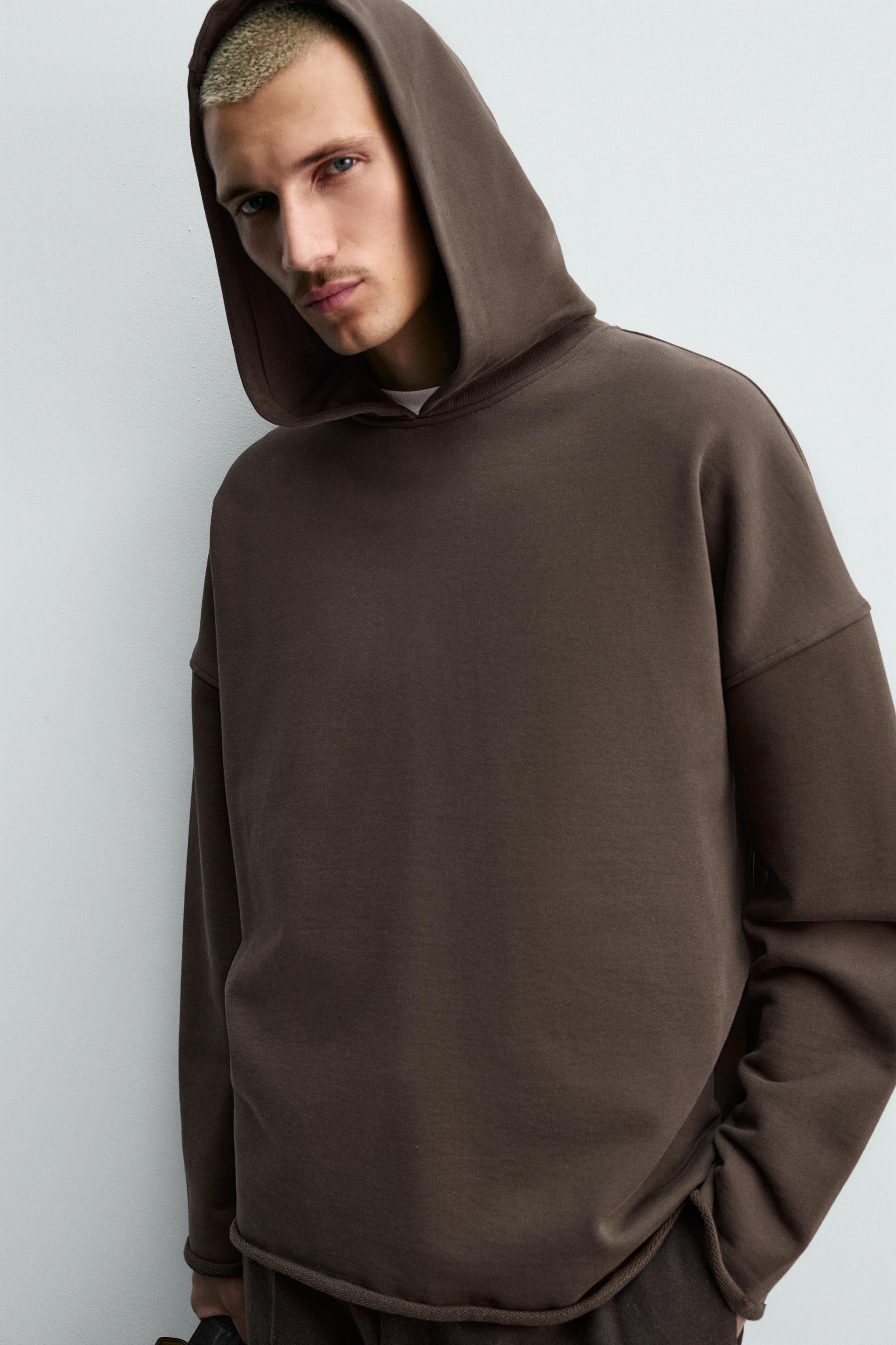 RELAXED FIT HOODIE SWEATSHIRT