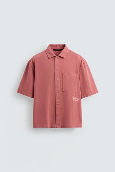 جاكيت قميصي هيكلي مطرز - وردي الخاص بـ Zara