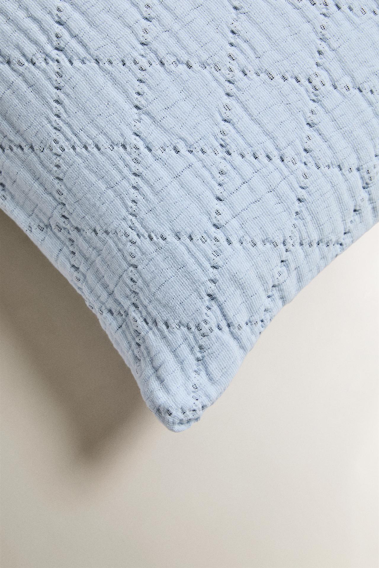 CHILDREN’S DIAMOND CUSHION COVER — Blue