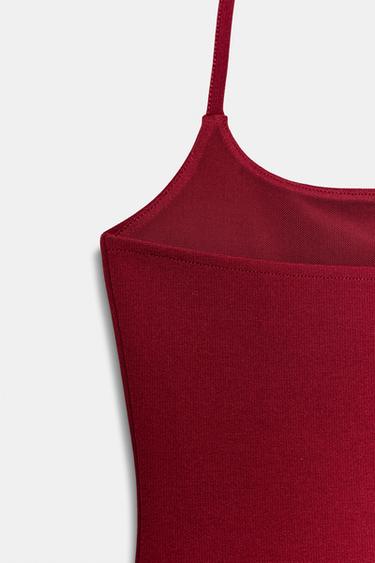 TOP HALTER PUNTO STRETCH - Rojo oscuro de Zara