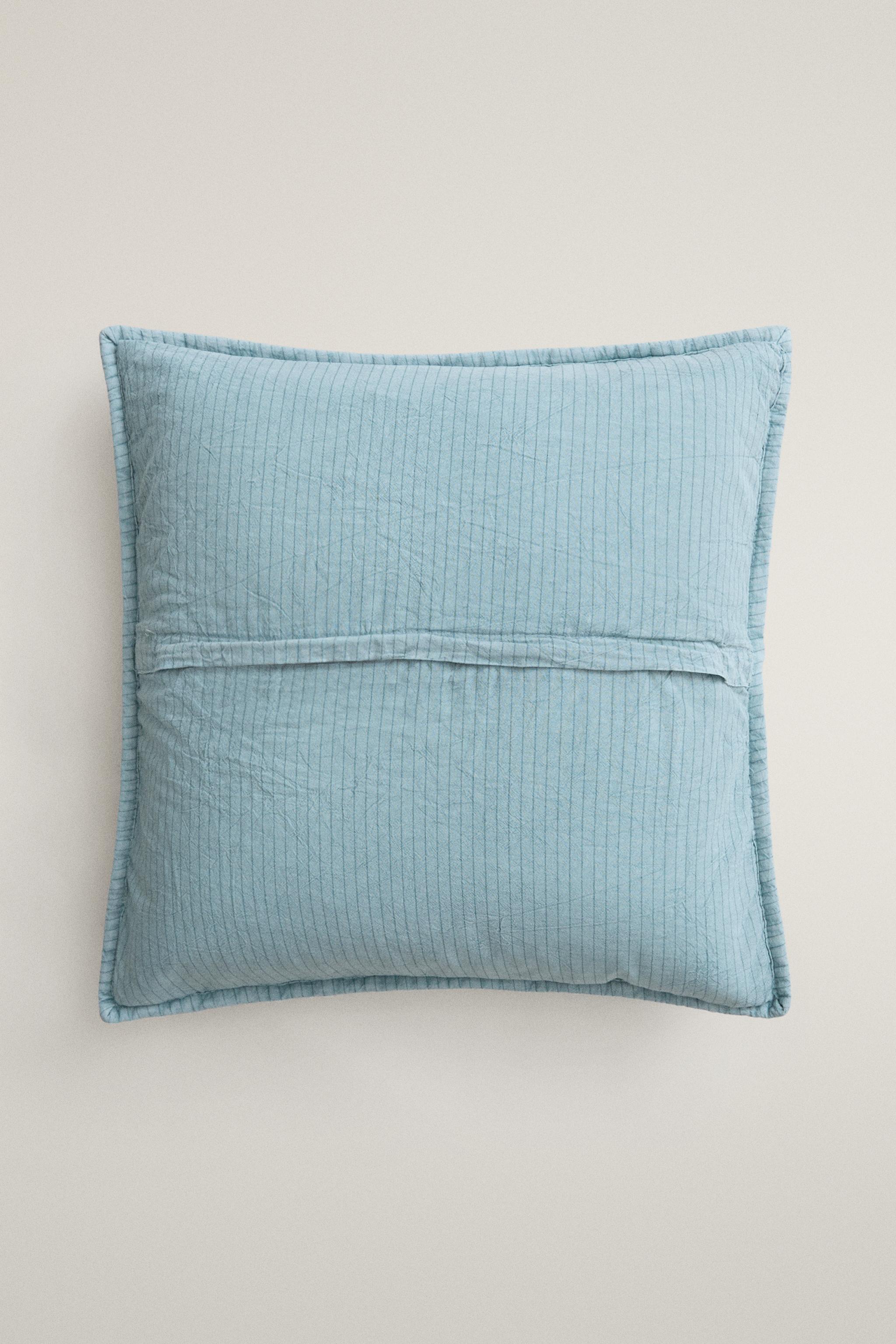 KIDS' MONSTERS, INC. ©DISNEY/PIXAR THROW PILLOW COVER