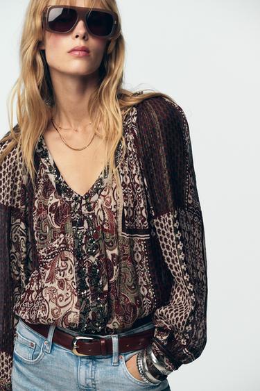 BLUSA ABALORIOS ESTAMPADA HILO METALIZADO - Multicolor de Zara