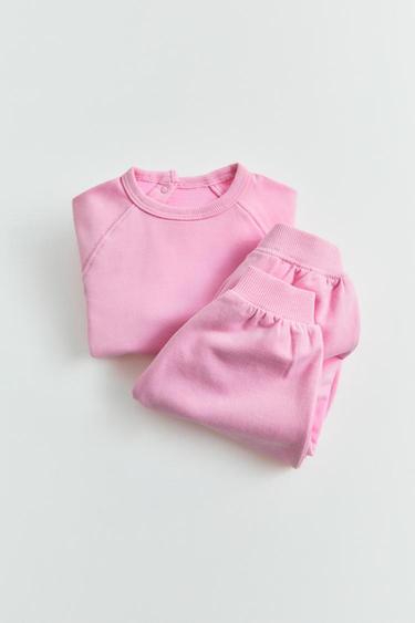 SWEATSHIRT- UND JOGGER-HOSEN-SET - Mittelrosa von Zara