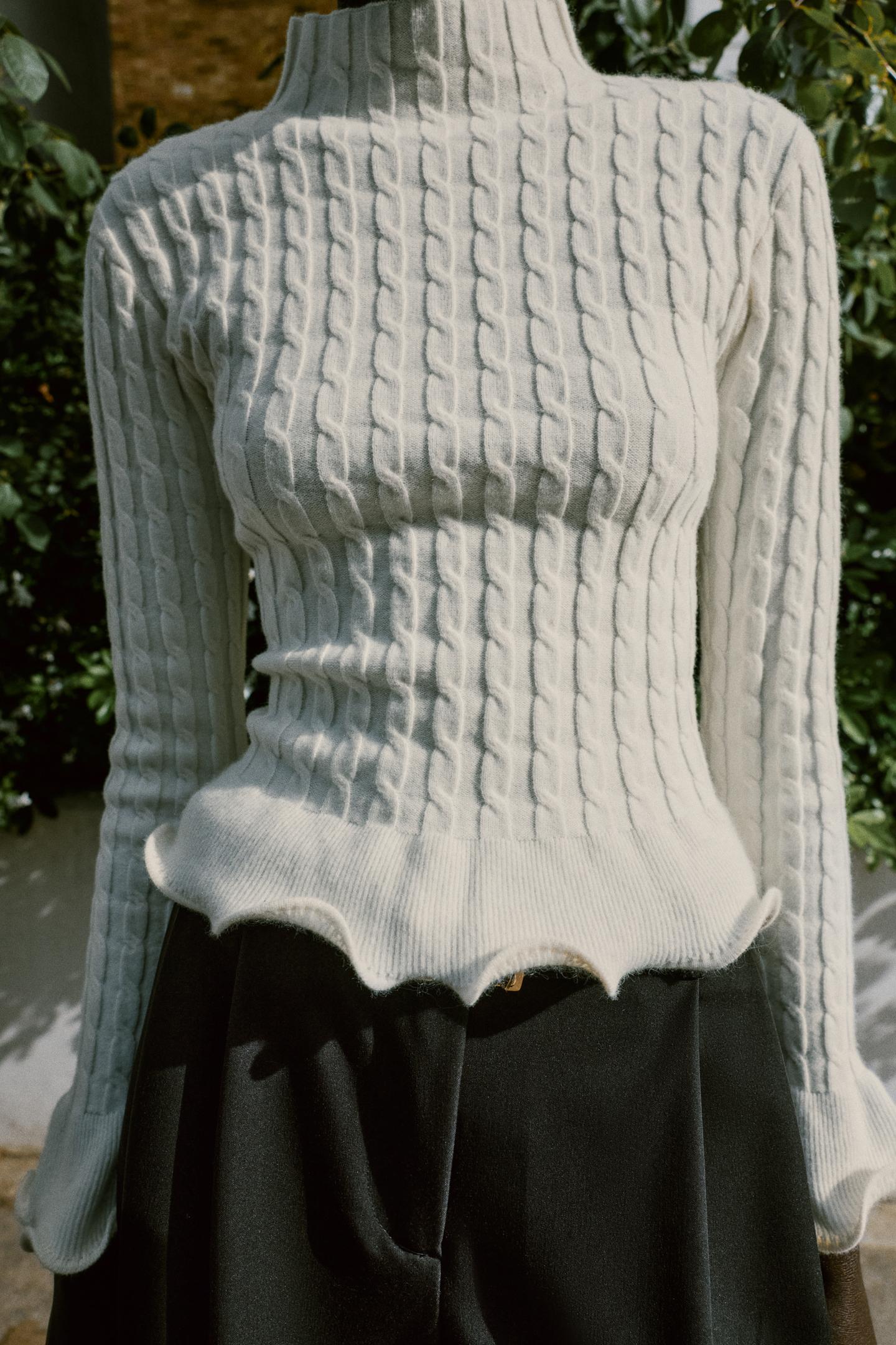 Женский свитер Zara Cable Knit Ruffle, цвет: Экрю — фото 3