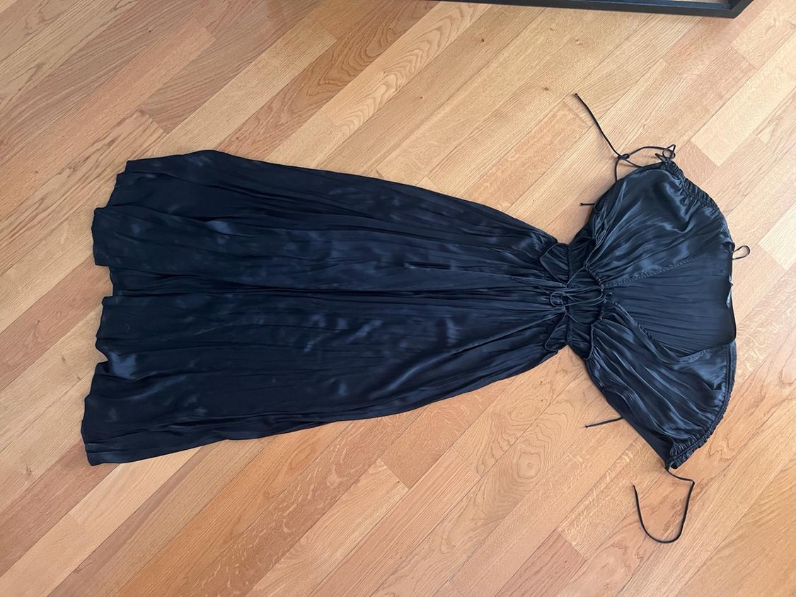 CREASED-EFFECT CUT-OUT DRESS - Image 2