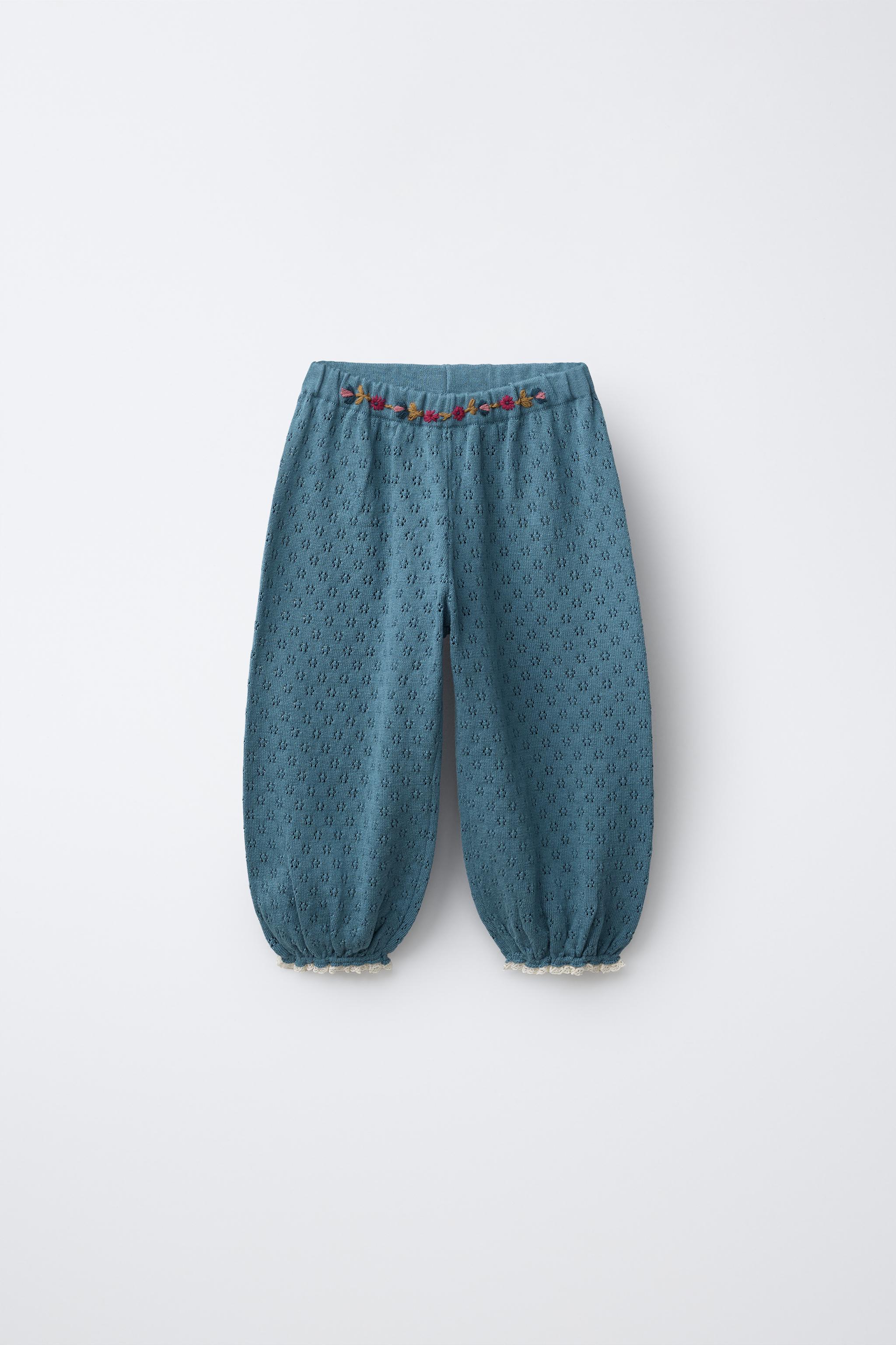EMBROIDERED FLORAL KNIT PANTS