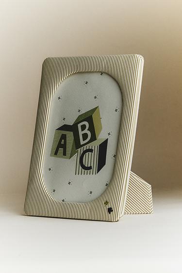 CADRE PHOTO ENFANT RAYURES GRAND - Vert de Zara