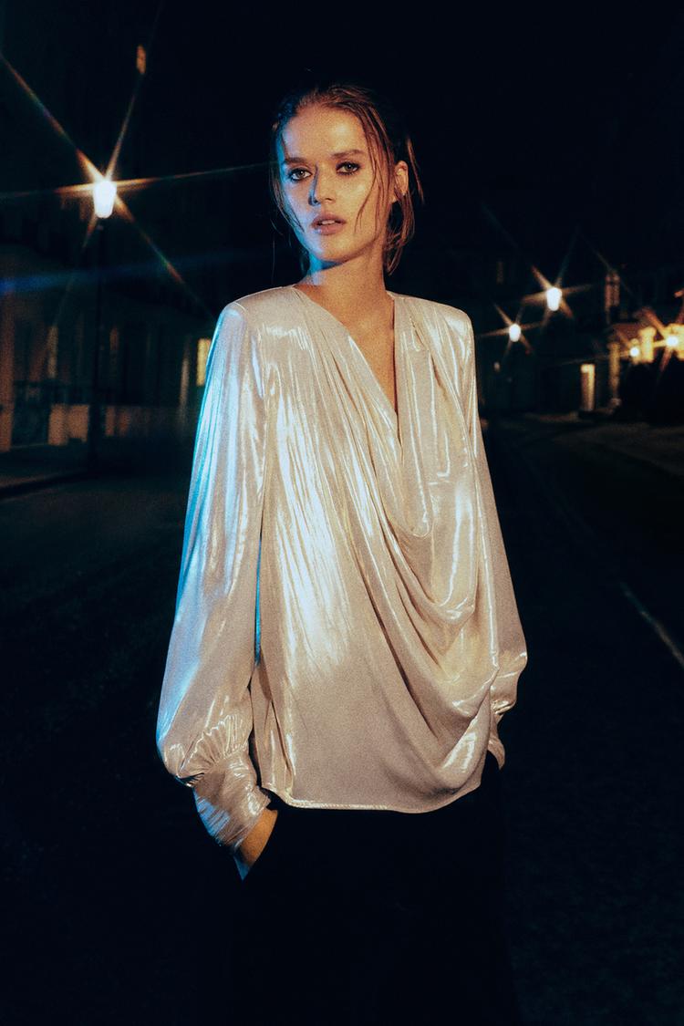 Blusa drapeada efecto metalizado