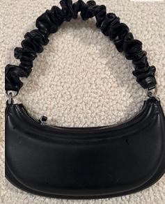 BOLSO HOMBRO MEDIA LUNA ASA FRUNCIDA - Image 3