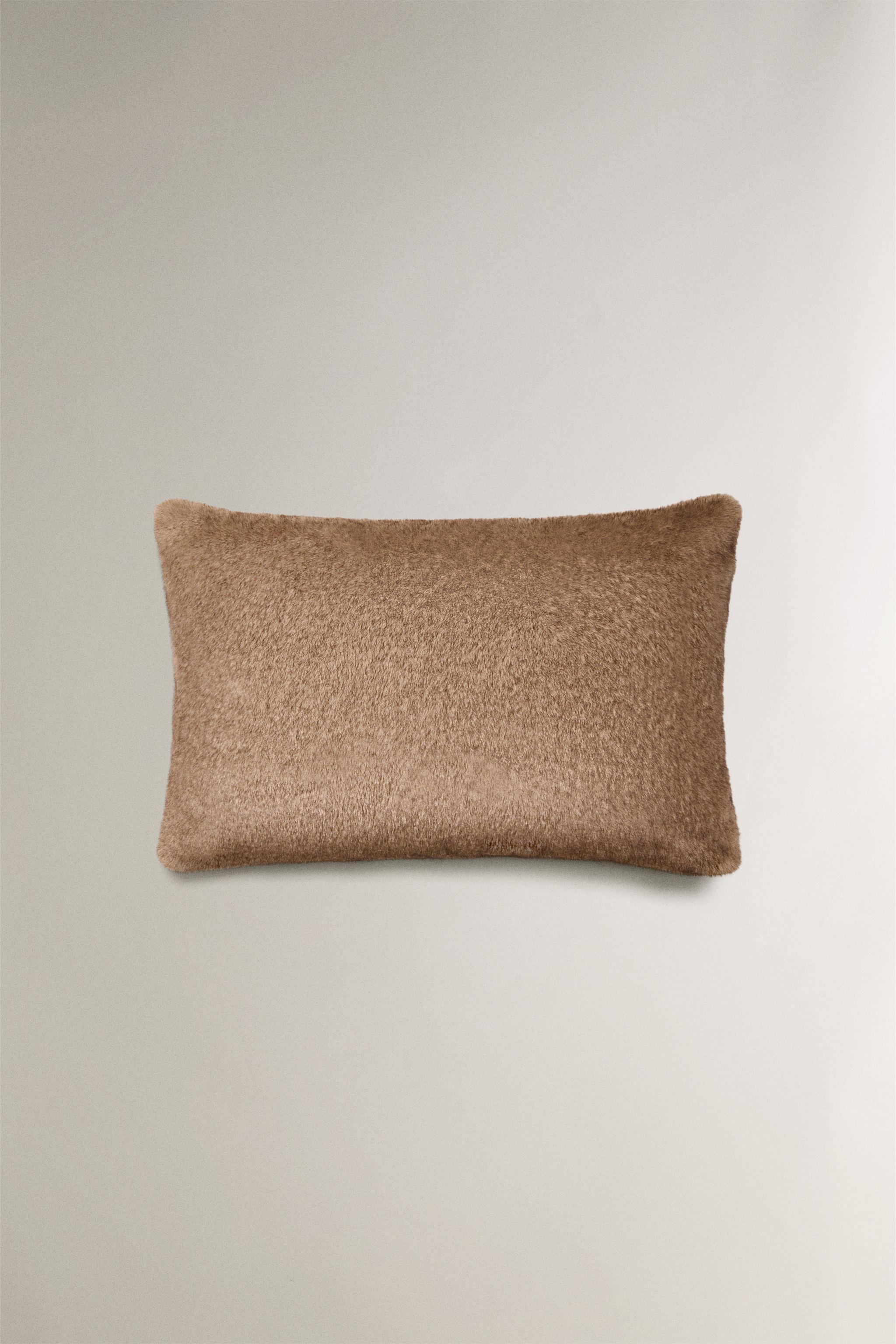 HOUSSE DE COUSSIN FOURRURE