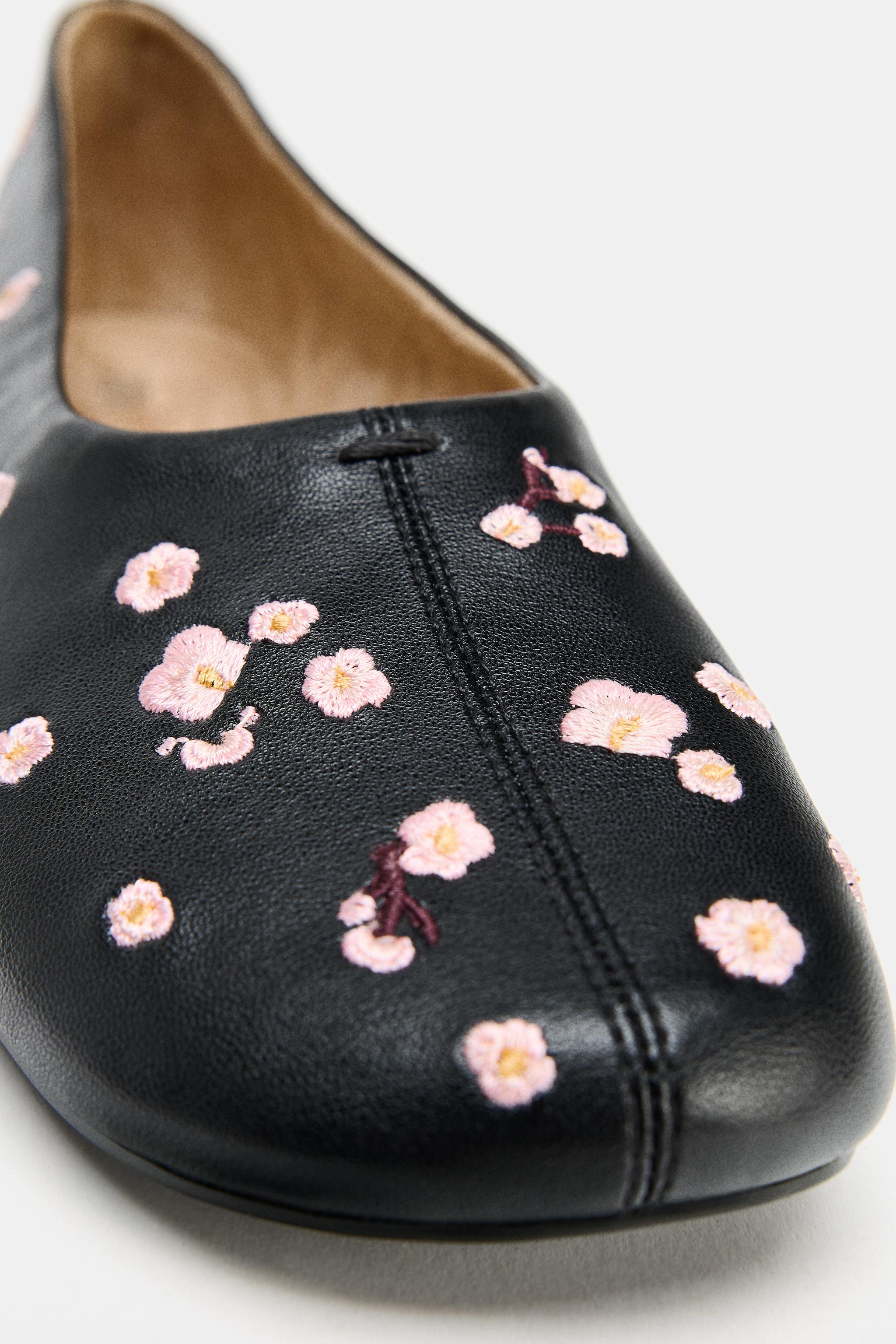 刺繍入りフラットバレリーナシューズ - ブラック | ZARA Japan / 日本