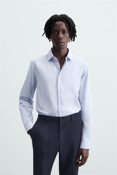 CAMISA REGULAR FIT ESTRUCTURA - Celeste de Zara