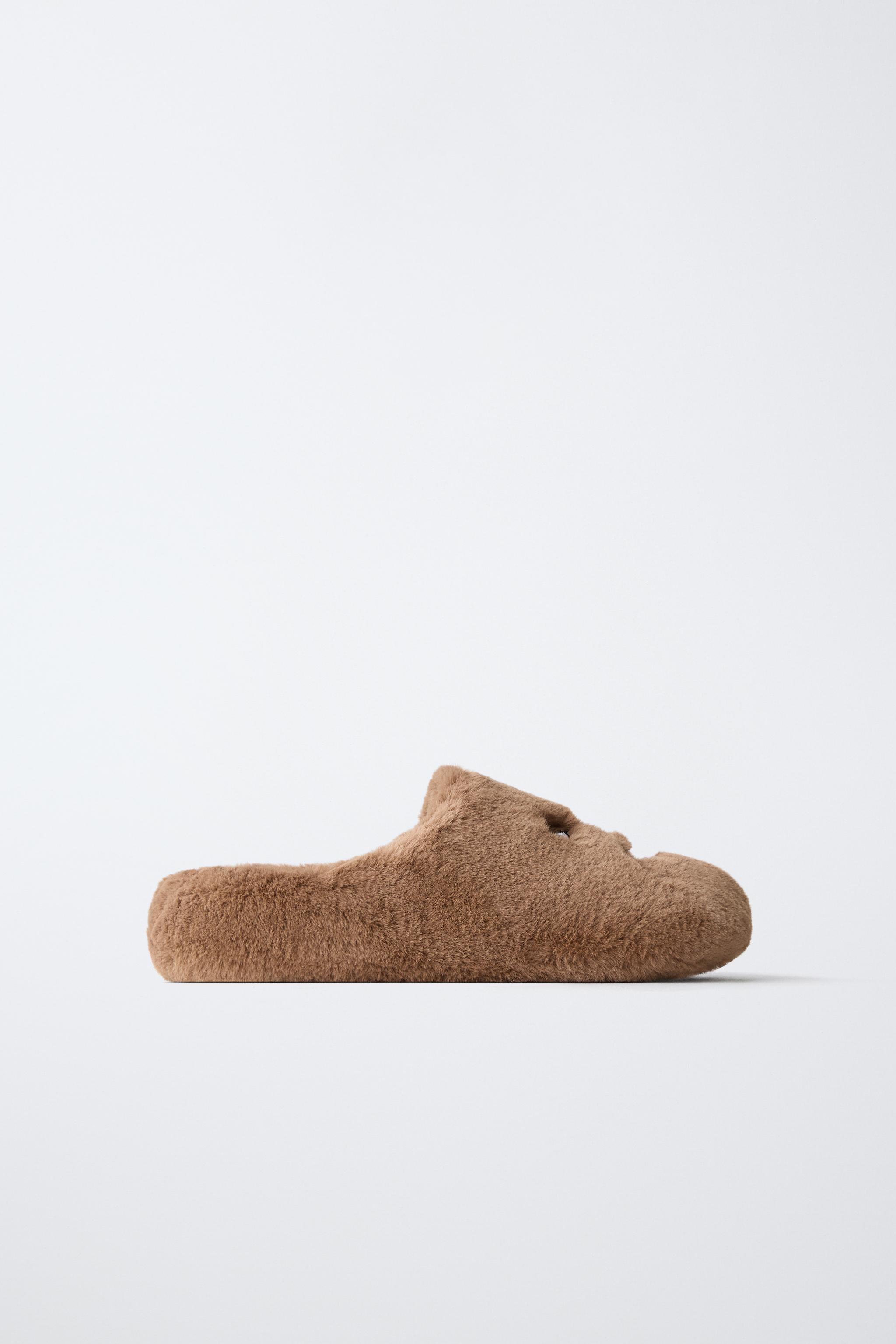 ZAPATILLA CASA CHEWBACCA STAR WARS ©