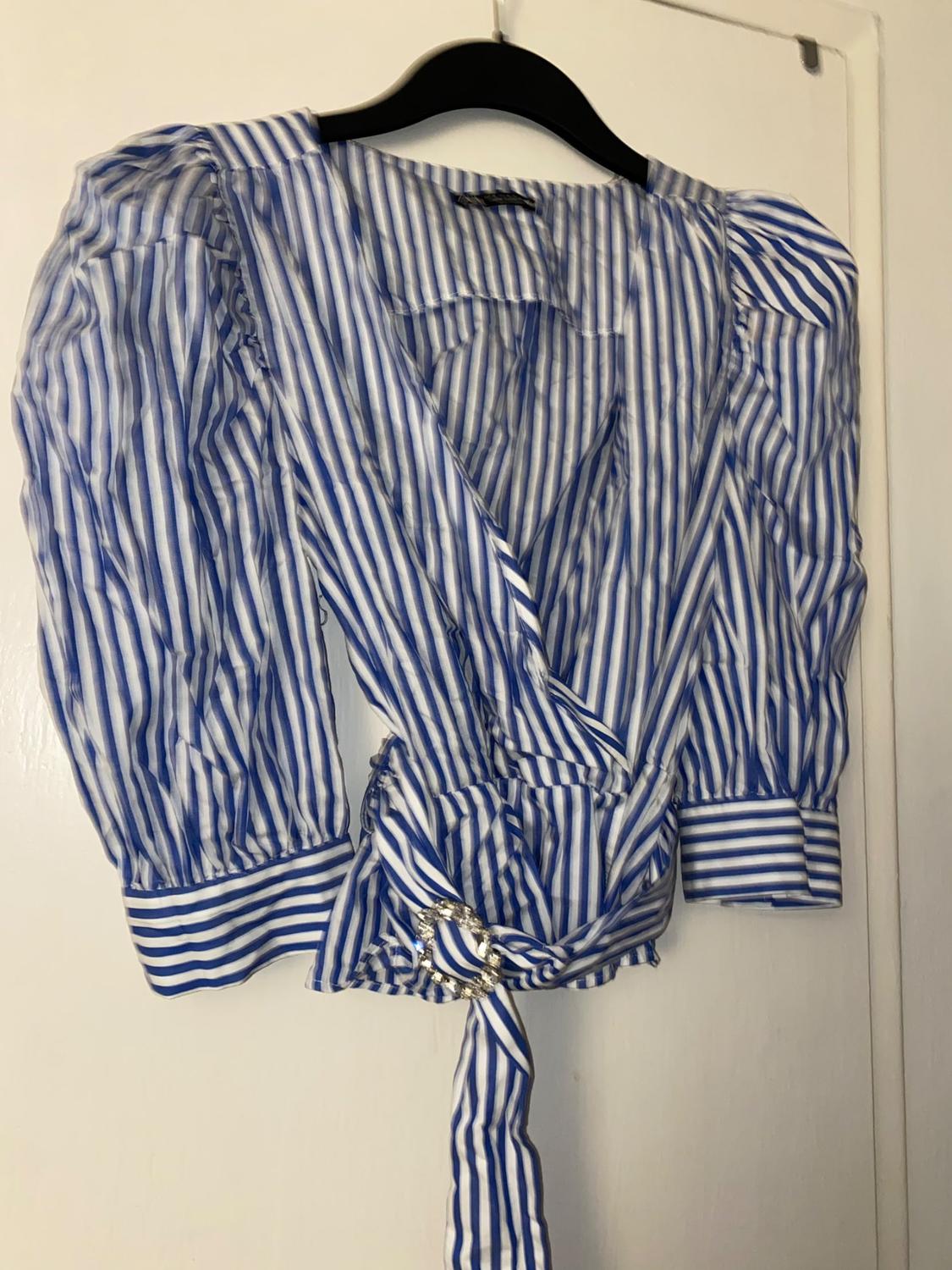 STRIPED TOP WITH BEJEWELLED BELT