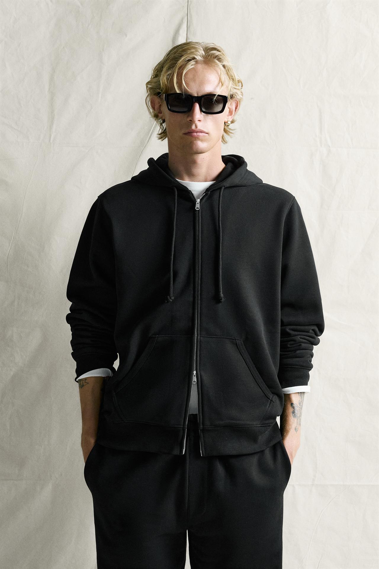 REGULAR FIT HOODED ZIP-UP SWEATSHIRT — Black