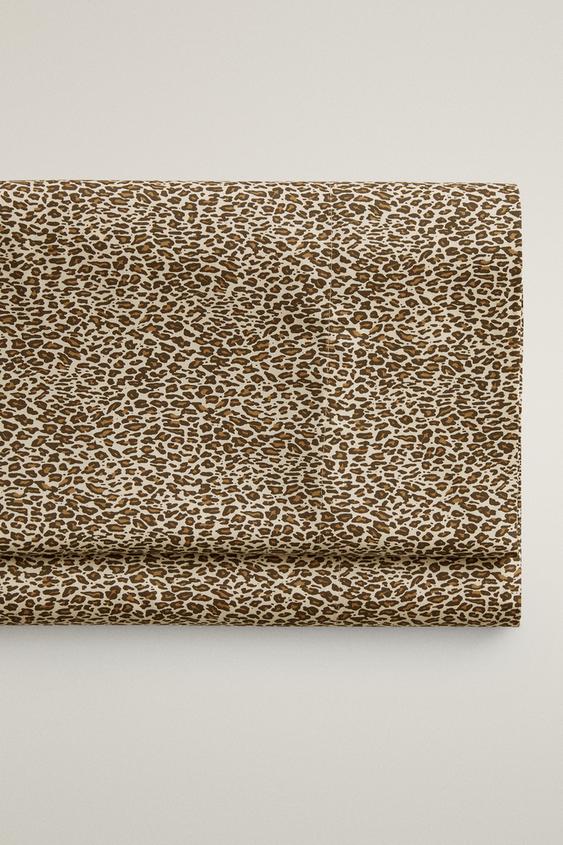 (300 THREAD COUNT) SATEEN GIRAFFE FLAT SHEET - Beige by Zara - Image 0