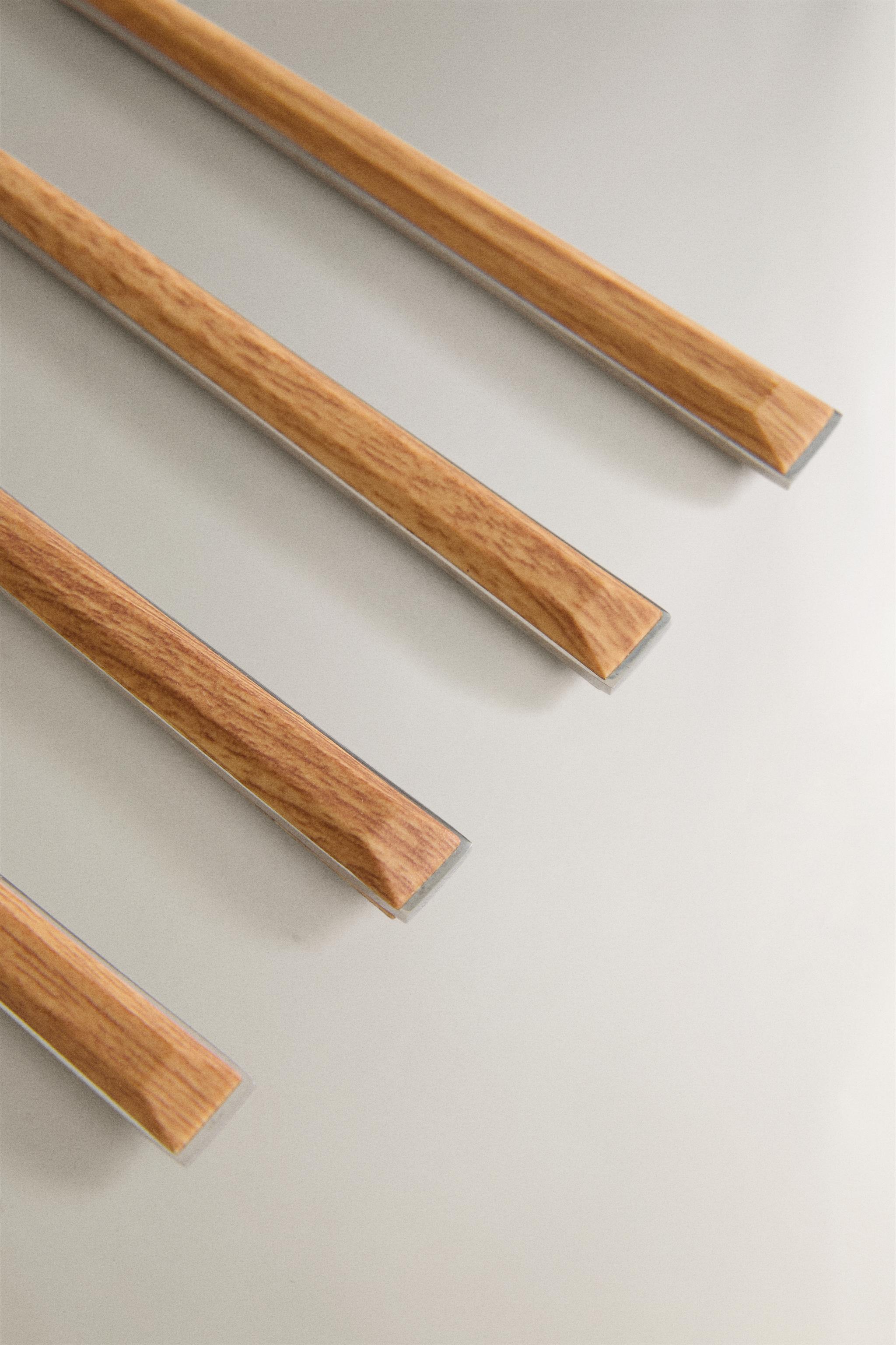 LOT DE 4 FOURCHETTES MANCHE EFFET BOIS