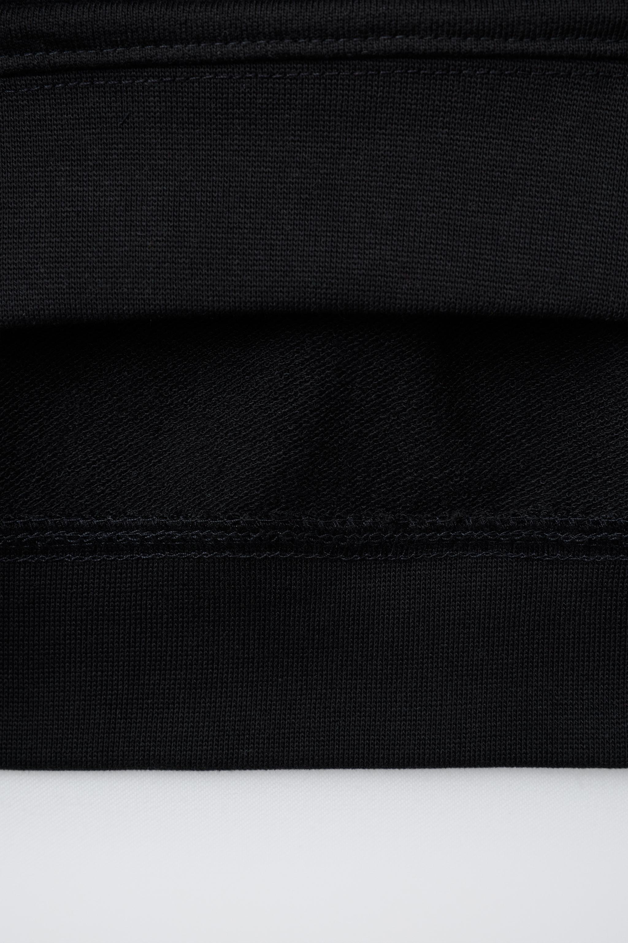 Детские худи Zara SHORT SLEEVE RAISED TEXT SWEATSHIRT — фото 4