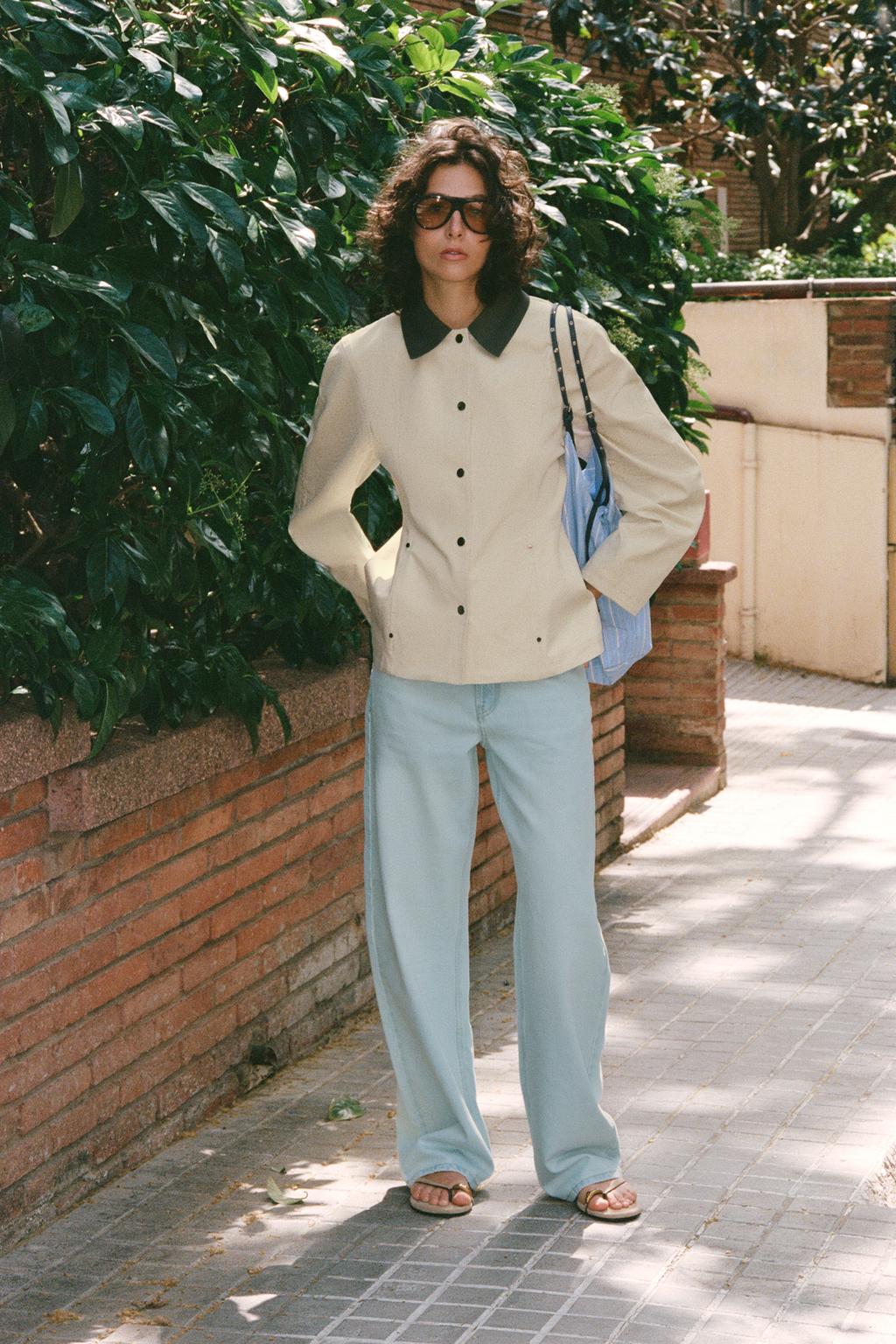 CONTRAST COLLAR PEPLUM JACKET
