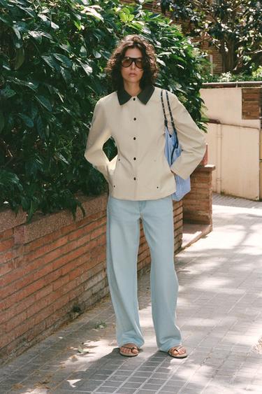 CAZADORA CUELLO CONTRASTE PEPLUM - Hueso de Zara - Imagen 0