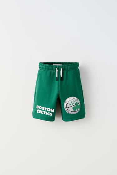 ШОРТЫ С НАДПИСЬЮ BOSTON CELTICS NBA ® — ЗЕЛЕНЫЙ от Zara — изображение 0