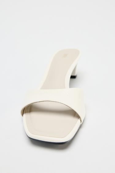 SANDALES EN CUIR À TALONS BAS - Blanc écru de Zara - Image 5