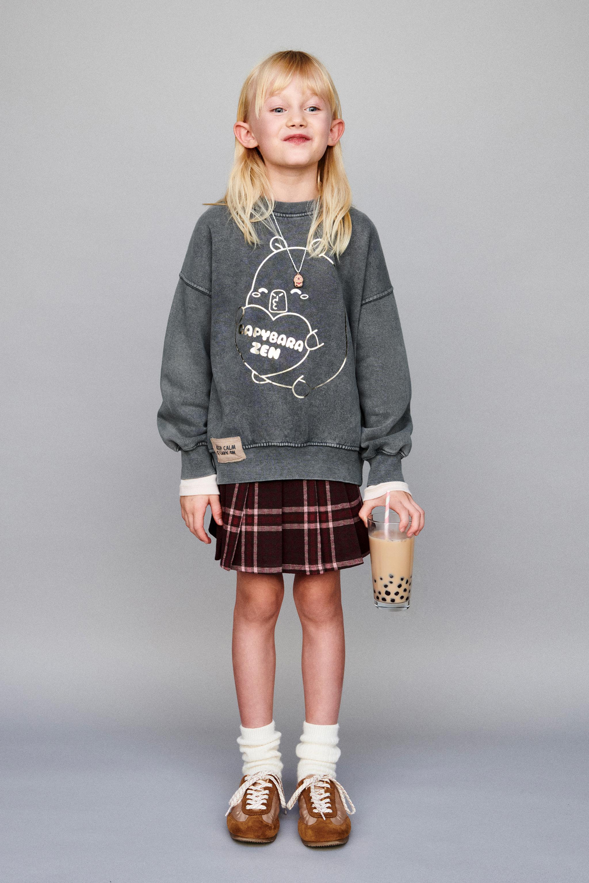 GLITTER CAPYBARA CAPYFUN © SWEATSHIRT