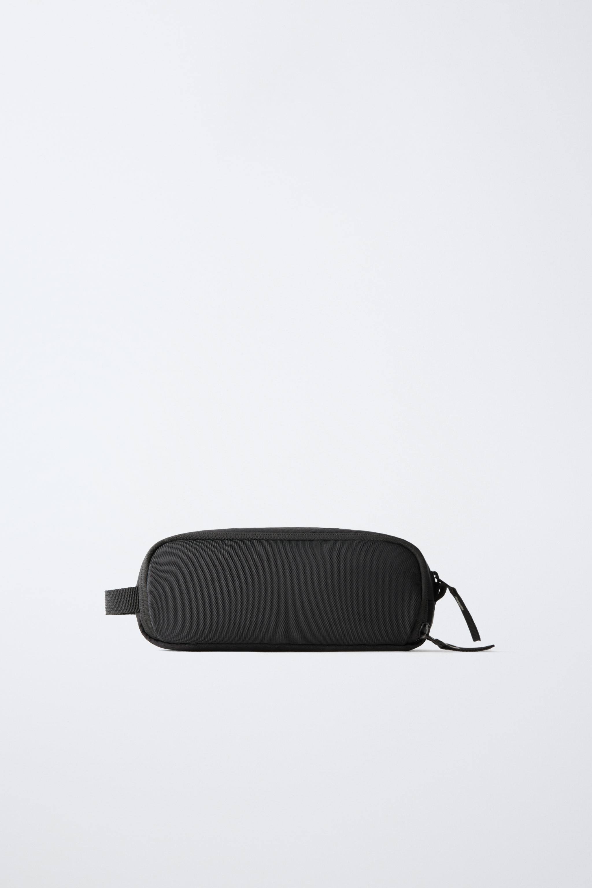 Детские сумки Zara UEFA CHAMPIONS LEAGUE® GLOW-IN-THE-DARK POUCH — фото 5