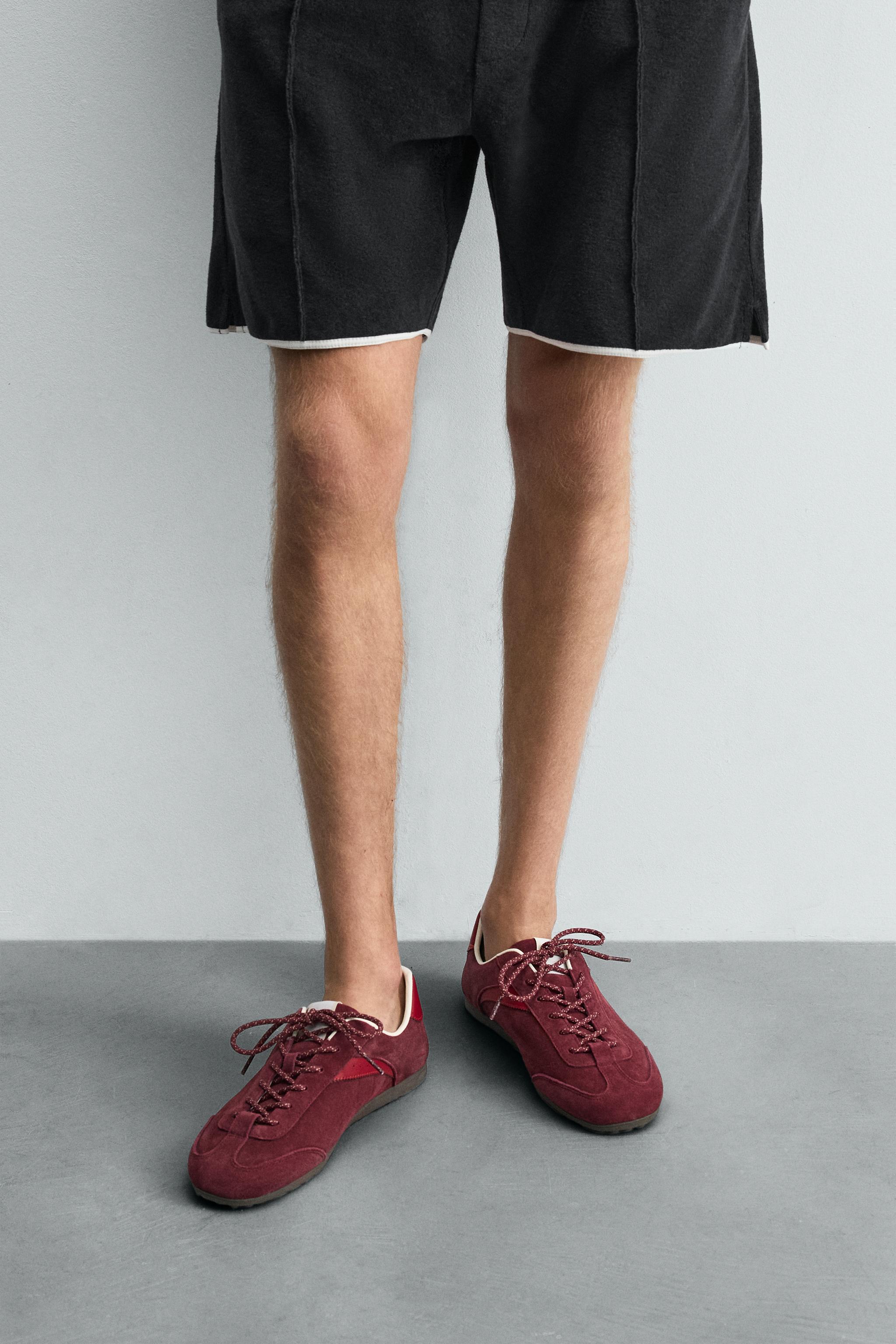 LEATHER SNEAKERS