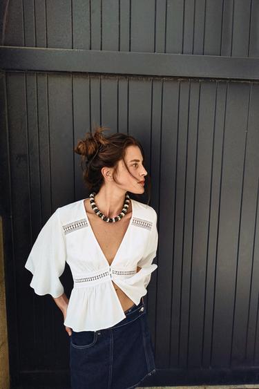 КОРОТКАЯ БЛУЗА С КРУЖЕВОМ — БЕЛЫЙ от Zara — изображение 0