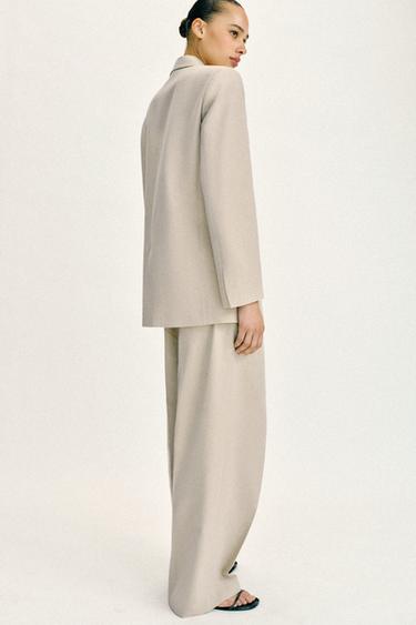 VESTE DROITE À ÉPAULETTES DEUX BOUTONS - Beige clair de Zara - Image 4