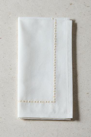 SET OF INSERTION NAPKINS WITH FLORAL EMBROIDERY (SET OF 2) - Ecru by Zara - Image 5