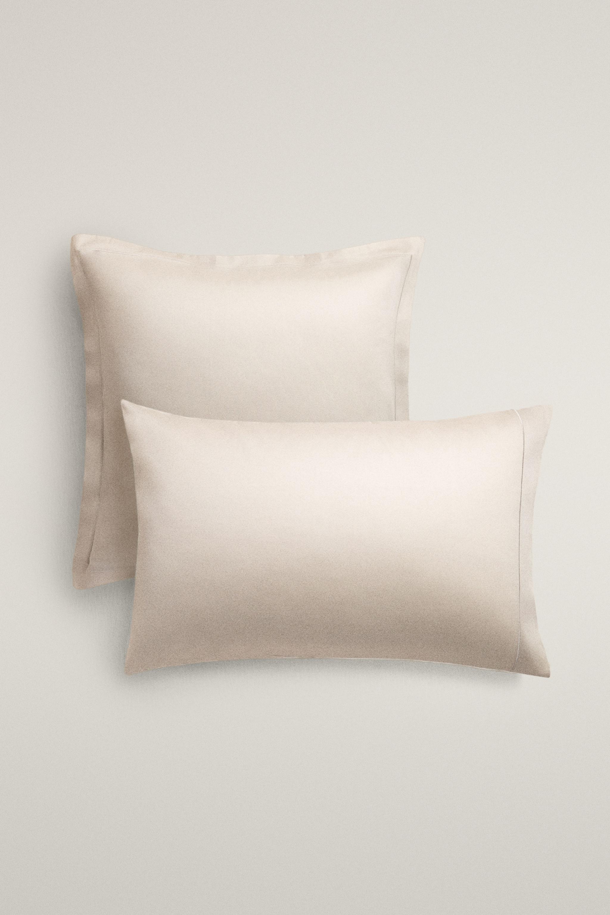 SATEEN PILLOWCASE WITH FESTOON DESIGN (300 THREAD COUNT)