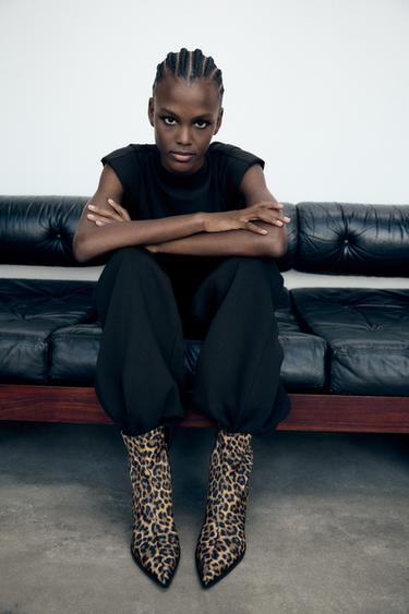ANIMAL PRINT KITTEN HEEL ANKLE BOOTS - Leopard by Zara