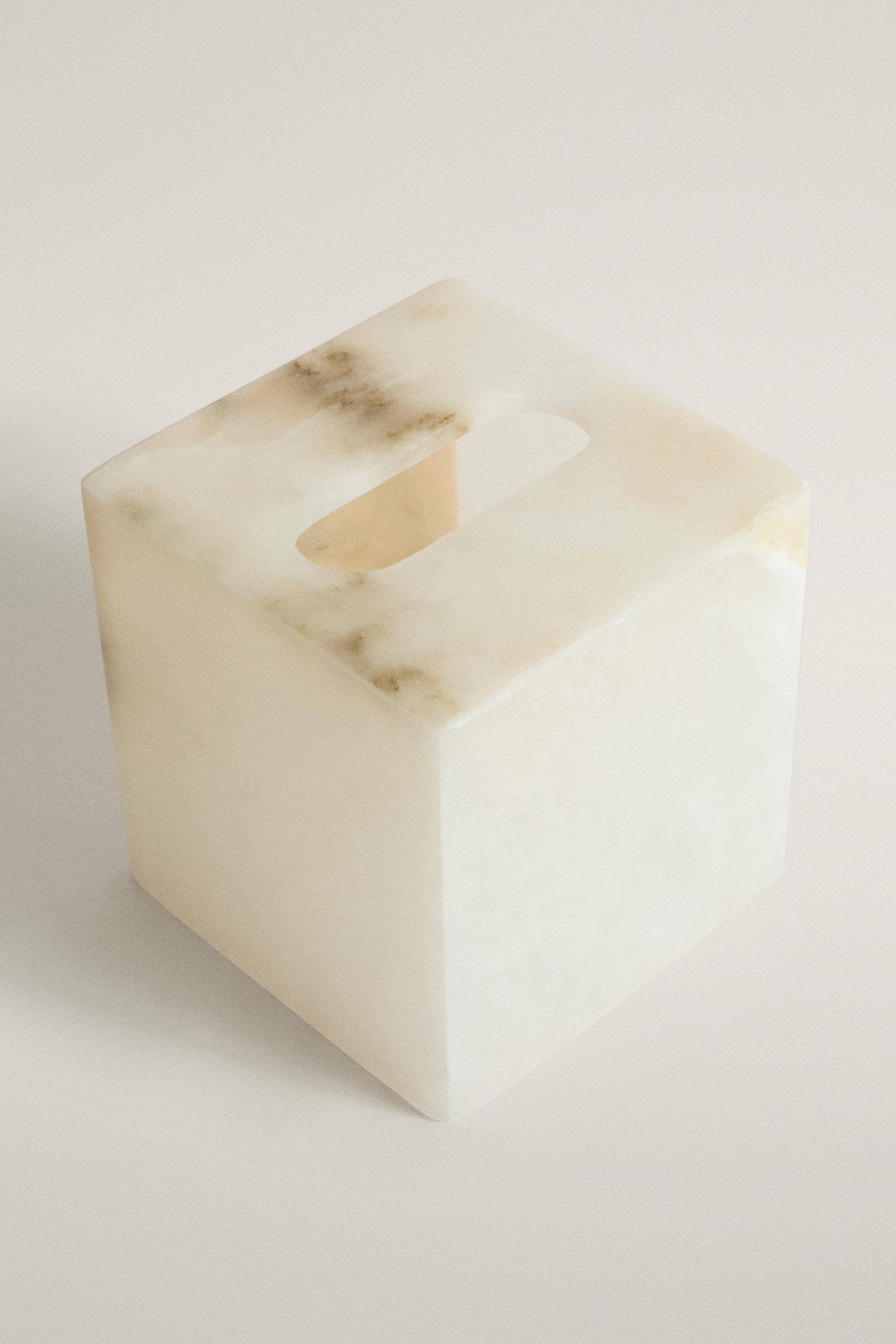 ALABASTER TISSUE BOX