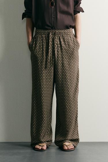 PANTALÓN CINTURA JOGGER ESTAMPADO - Marrón de Zara