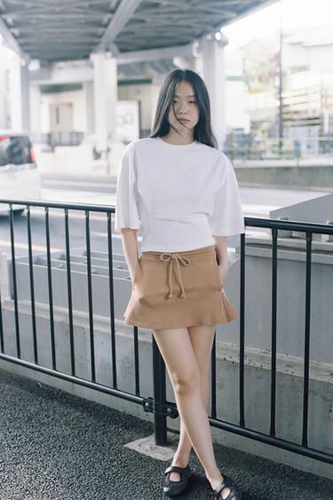 フィットウエストTシャツホワイトZaraのフィットウエストTシャツ - ホワイト 