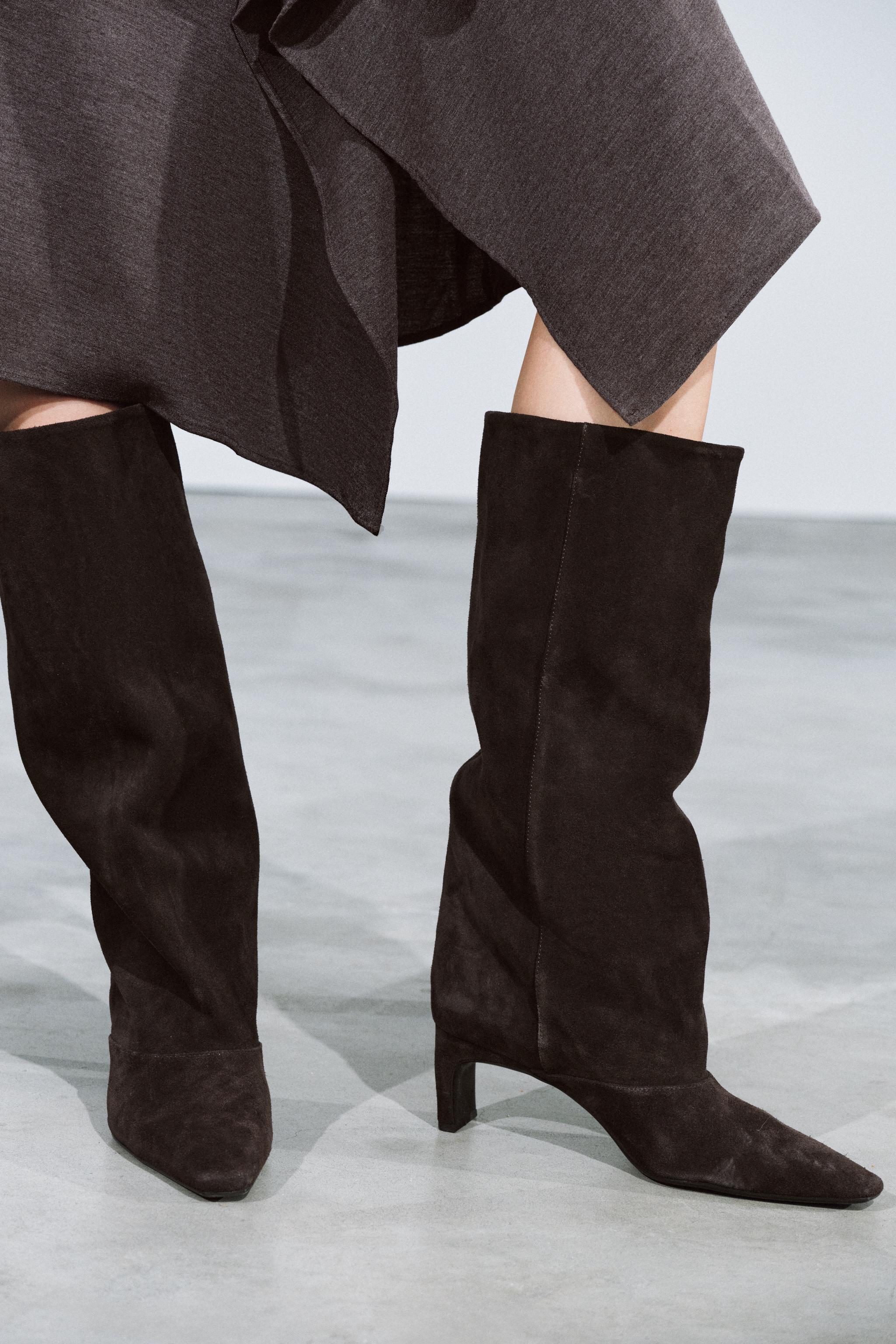 SUEDE HEELED BOOTS