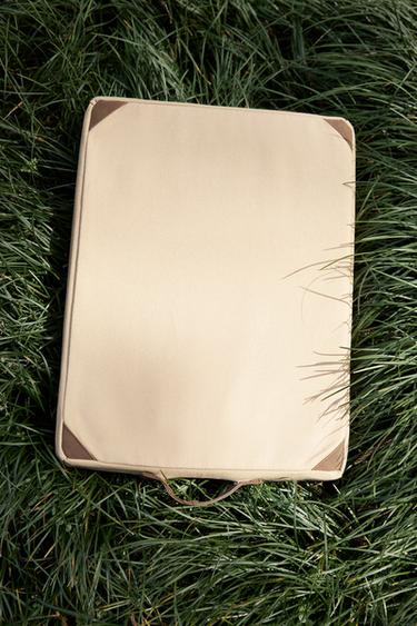 GARDEN FLOOR CUSHION WITH HANDLE - ecru/khaki by Zara - Image 6