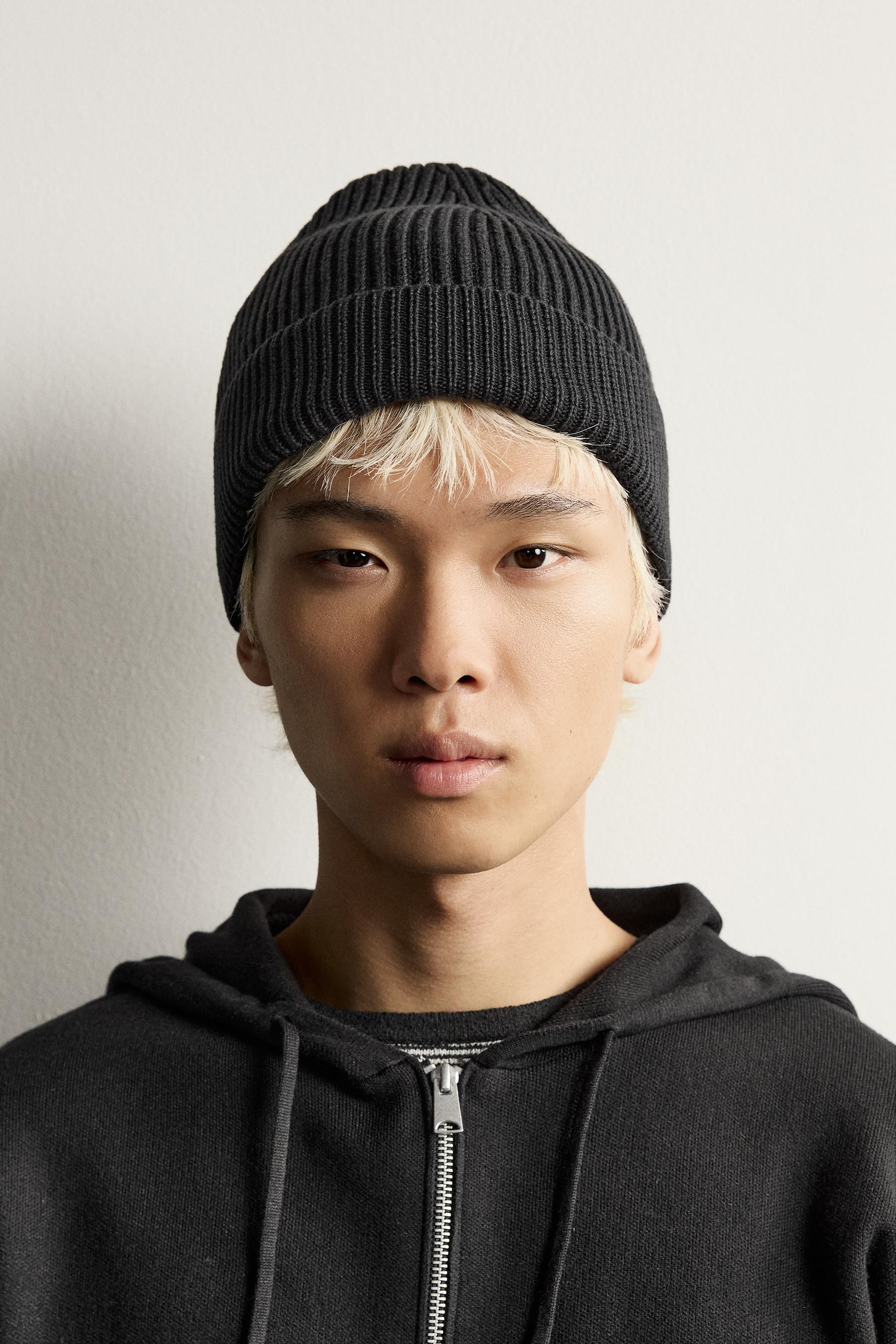 STRIPED JACQUARD KNIT BEANIE