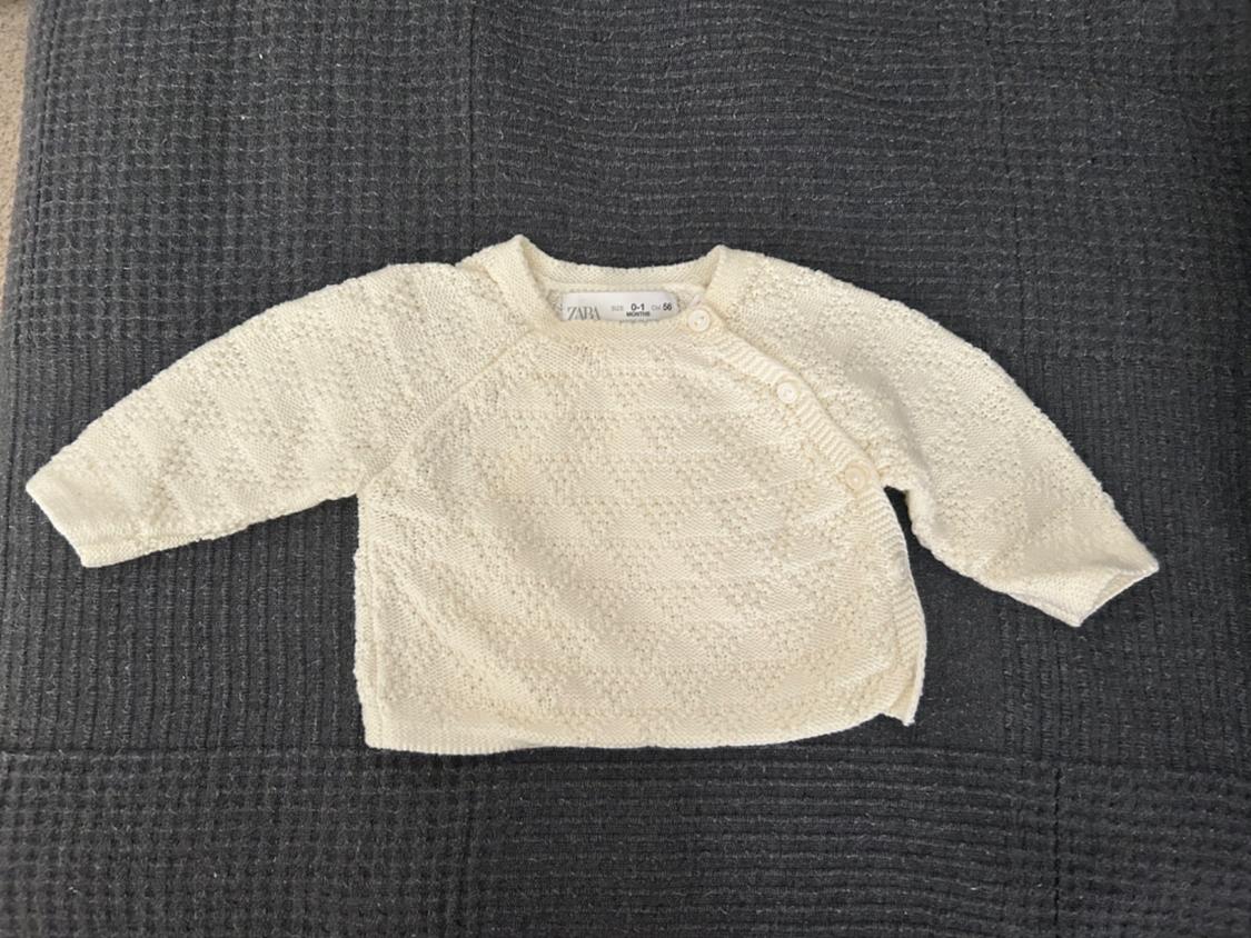 TEXTURED KNIT SWEATER